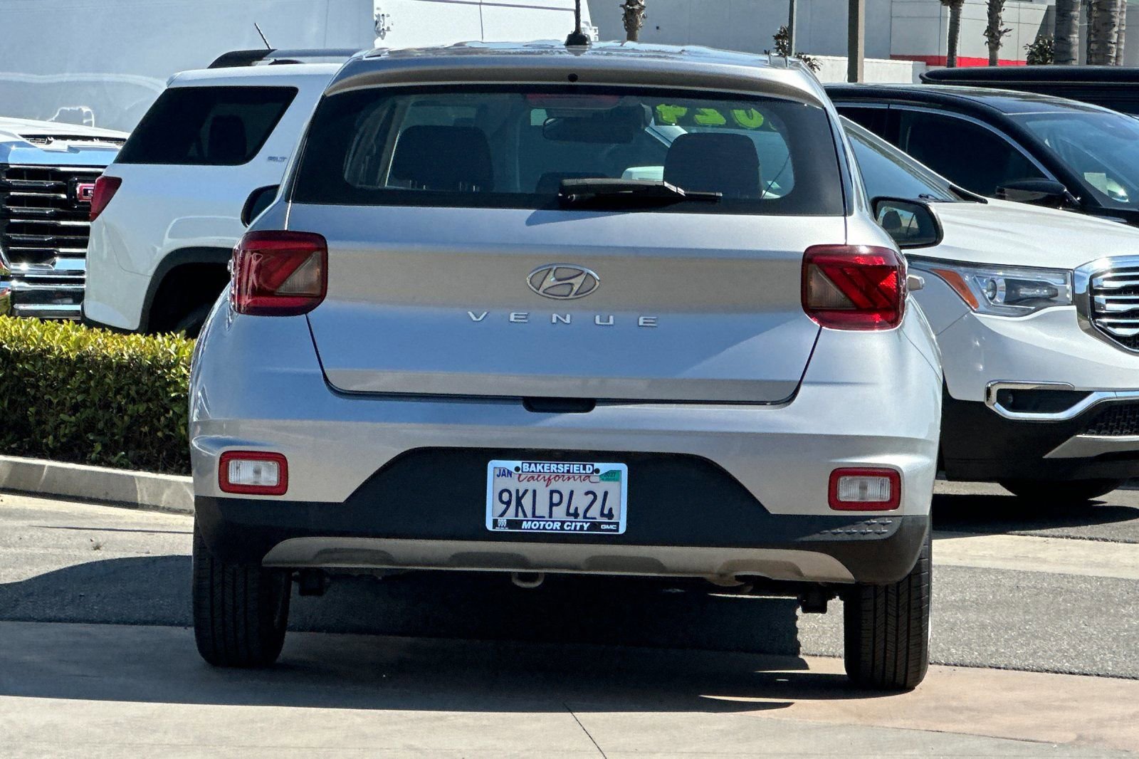 Used 2024 Hyundai Venue SE image 5