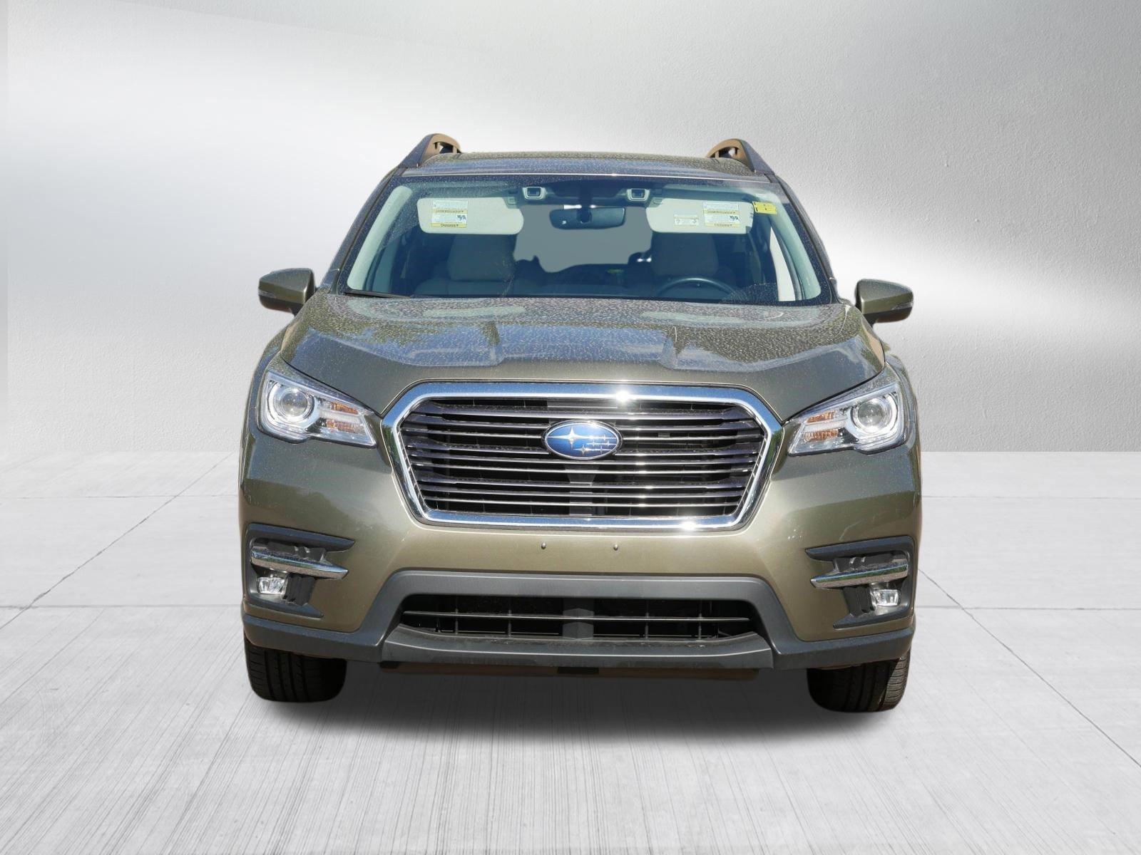 Used 2022 Subaru Ascent Limited w/ Technology Package AWD/4WD image 2