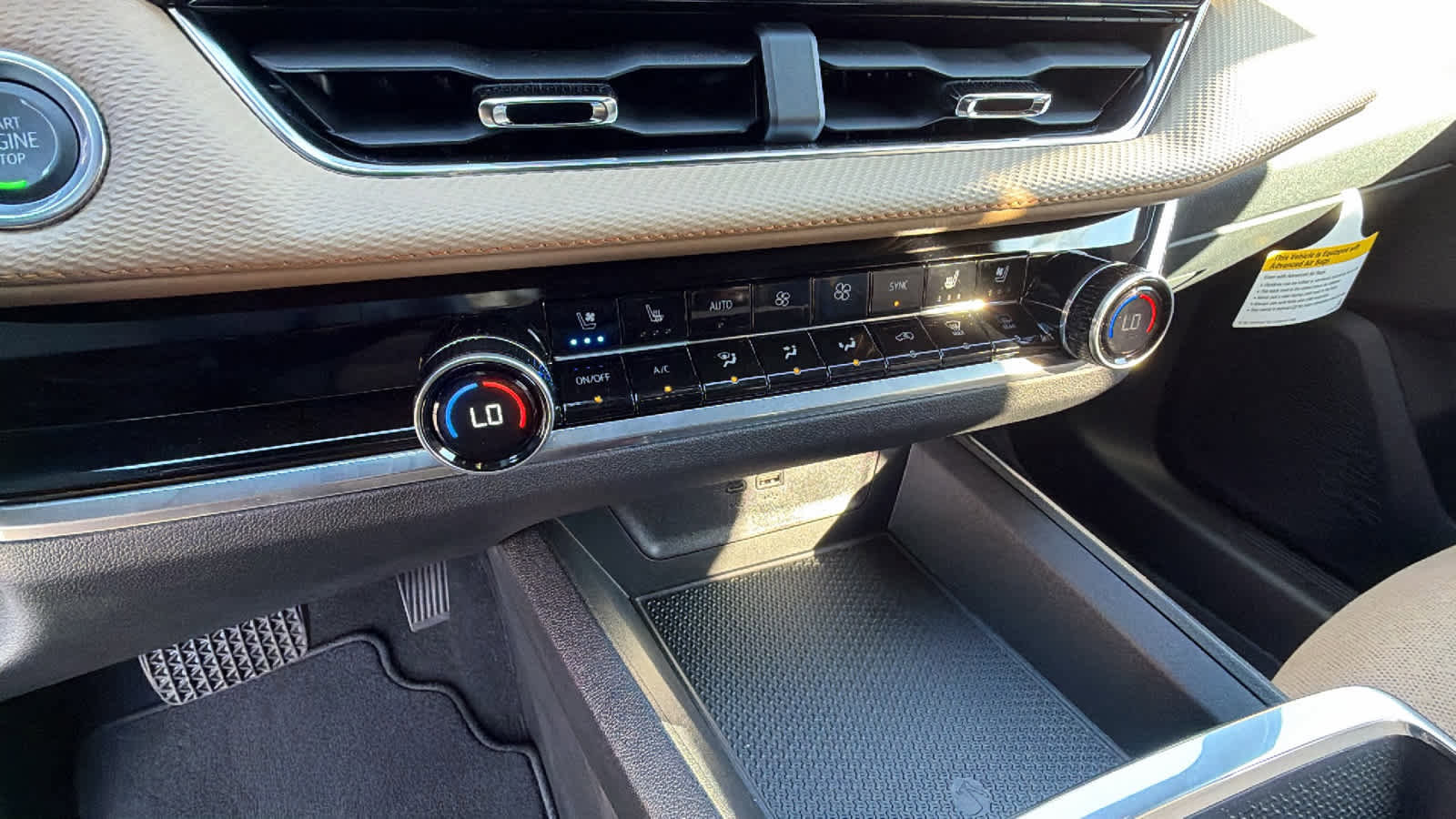 New 2026 Chevrolet Equinox ACTIV w/ Convenience Package III image 14