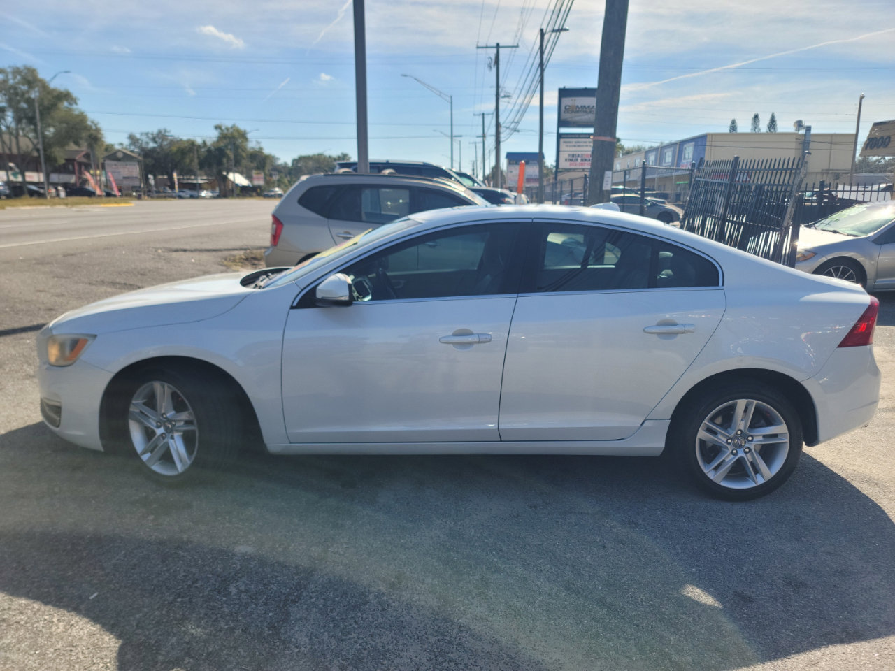 Used 2015 Volvo S60 T5 Premier image 4