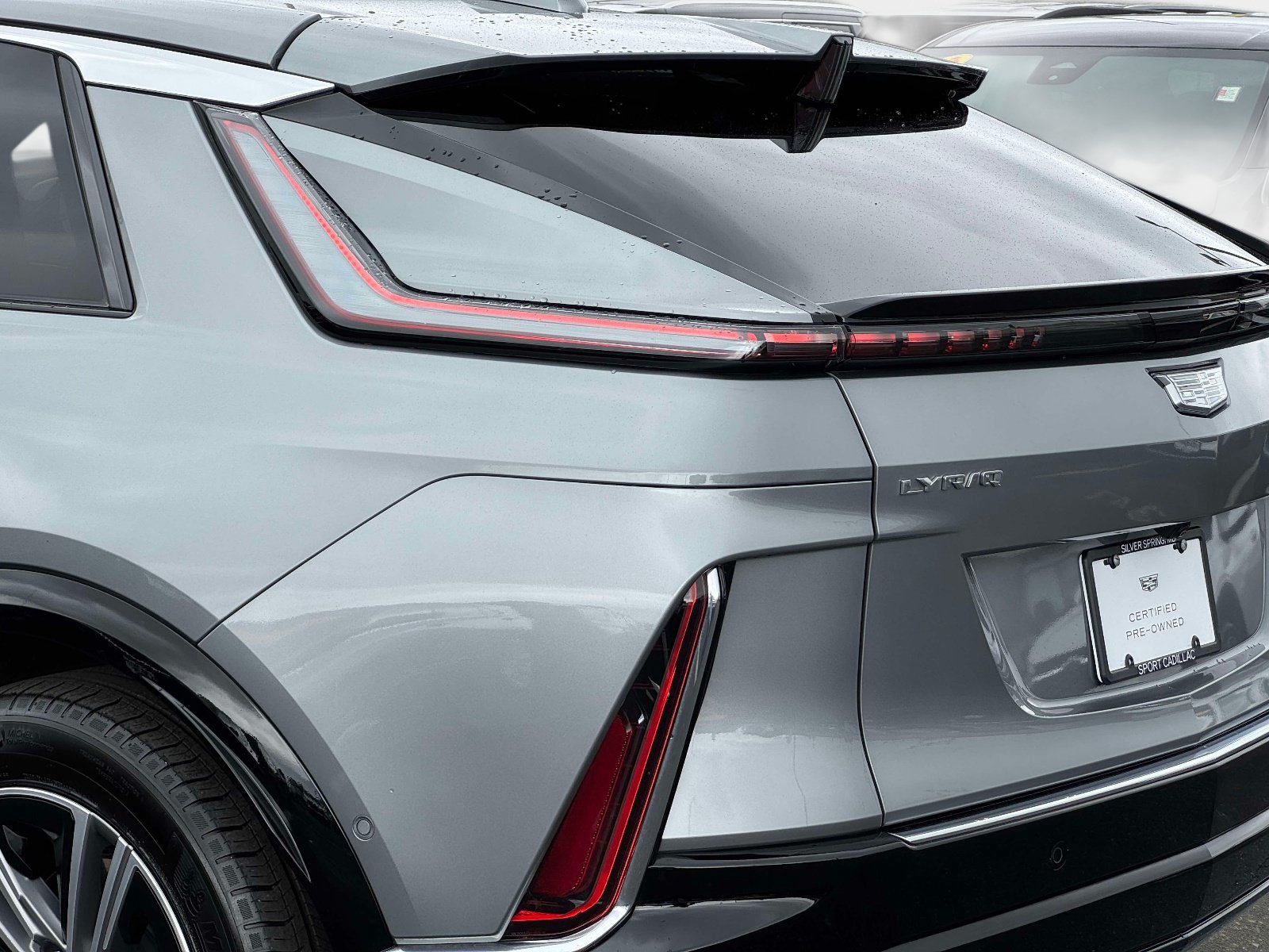 Certified 2024 Cadillac Lyriq Luxury AWD/4WD image 31
