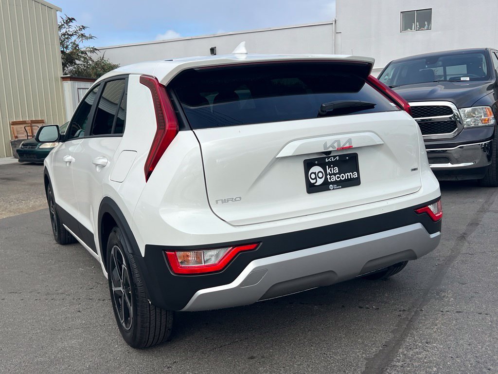 Certified 2026 Kia Niro LX FWD image 5