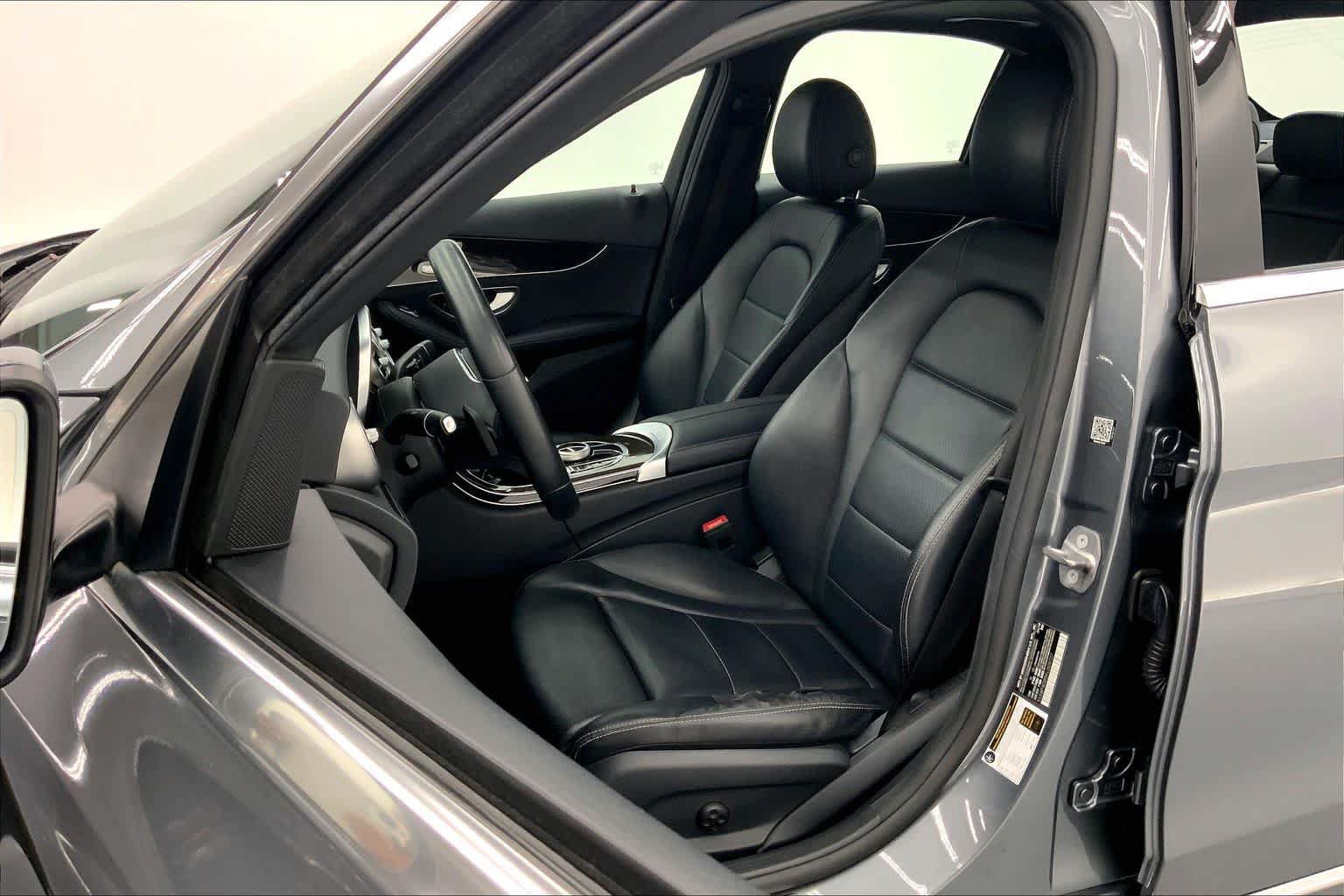 Used 2019 Mercedes-Benz C 300 Sedan image 21