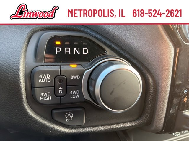 New 2026 RAM 1500 4x4 Crew Cab image 23