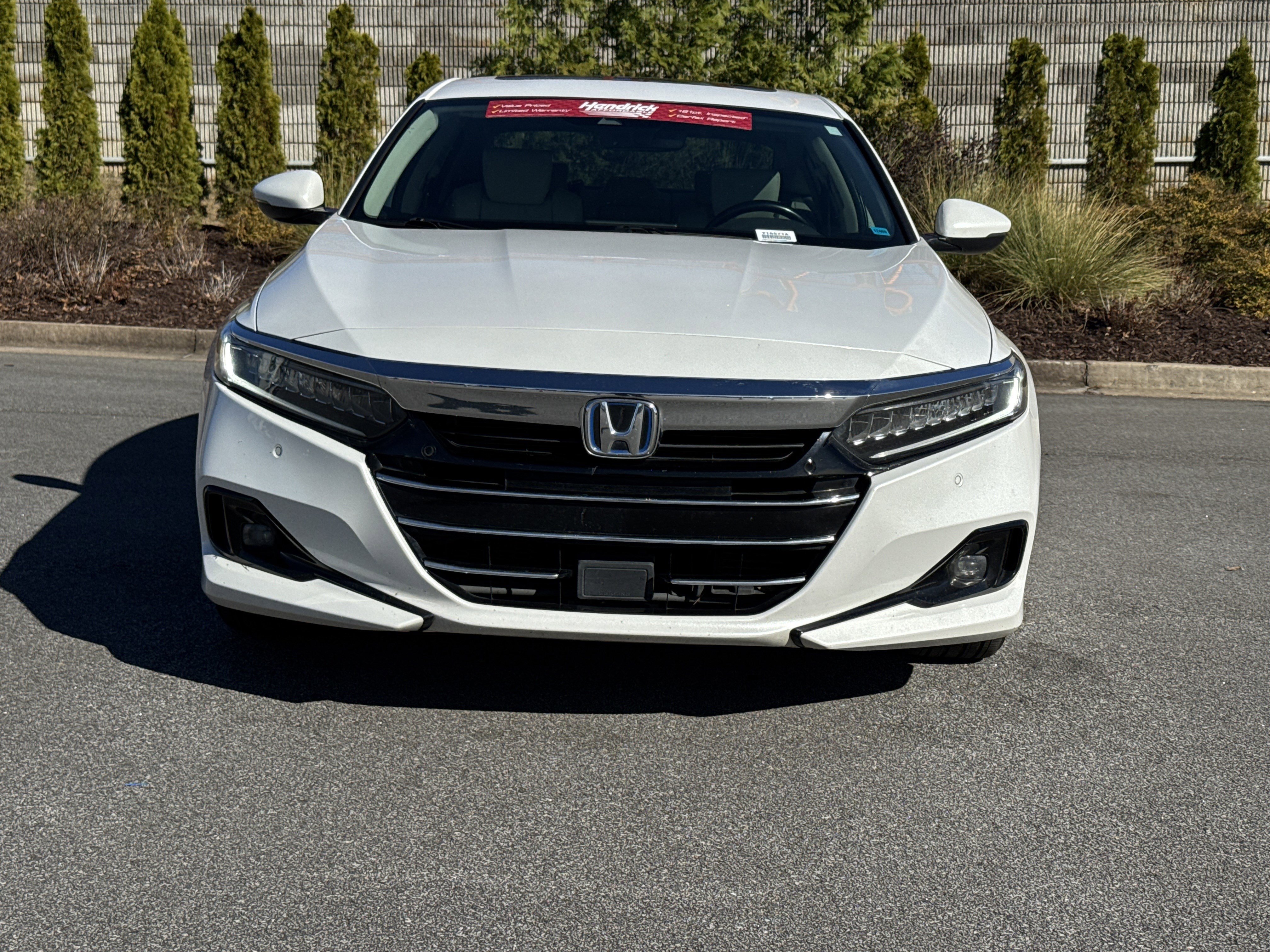 Used 2021 Honda Accord Touring image 3