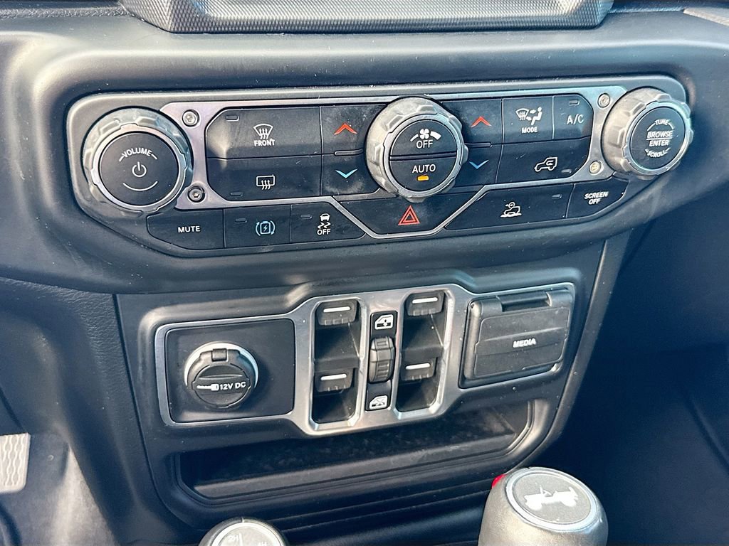 Used 2021 Jeep Wrangler Unlimited Sahara image 12