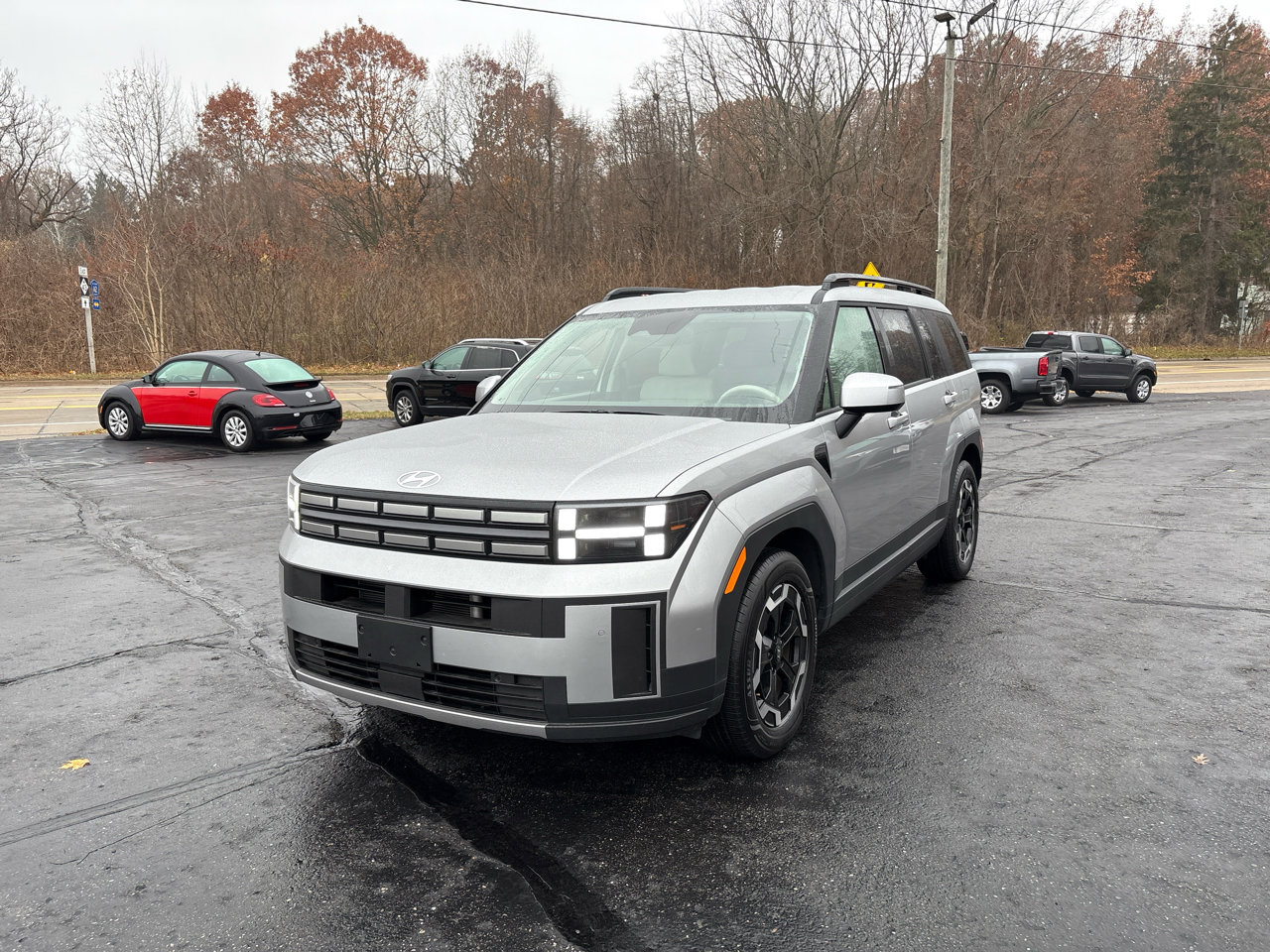 Used 2025 Hyundai Santa Fe SEL image 3