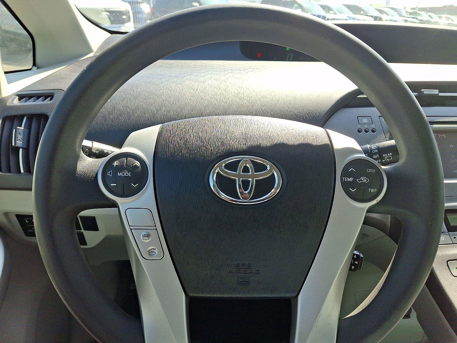Used 2014 Toyota Prius Two FWD image 17
