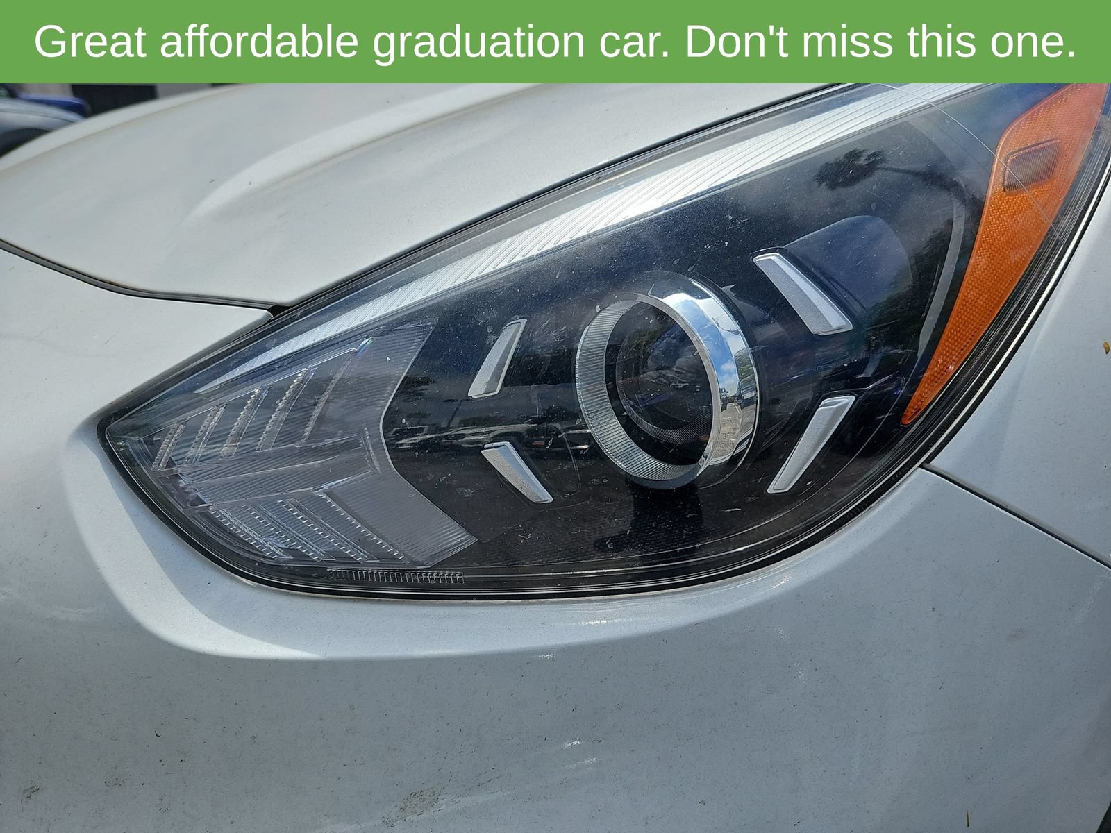 Used 2022 Kia Niro EX Premium w/ Cold Weather Package FWD image 11