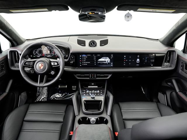 New 2026 Porsche Cayenne GTS image 21