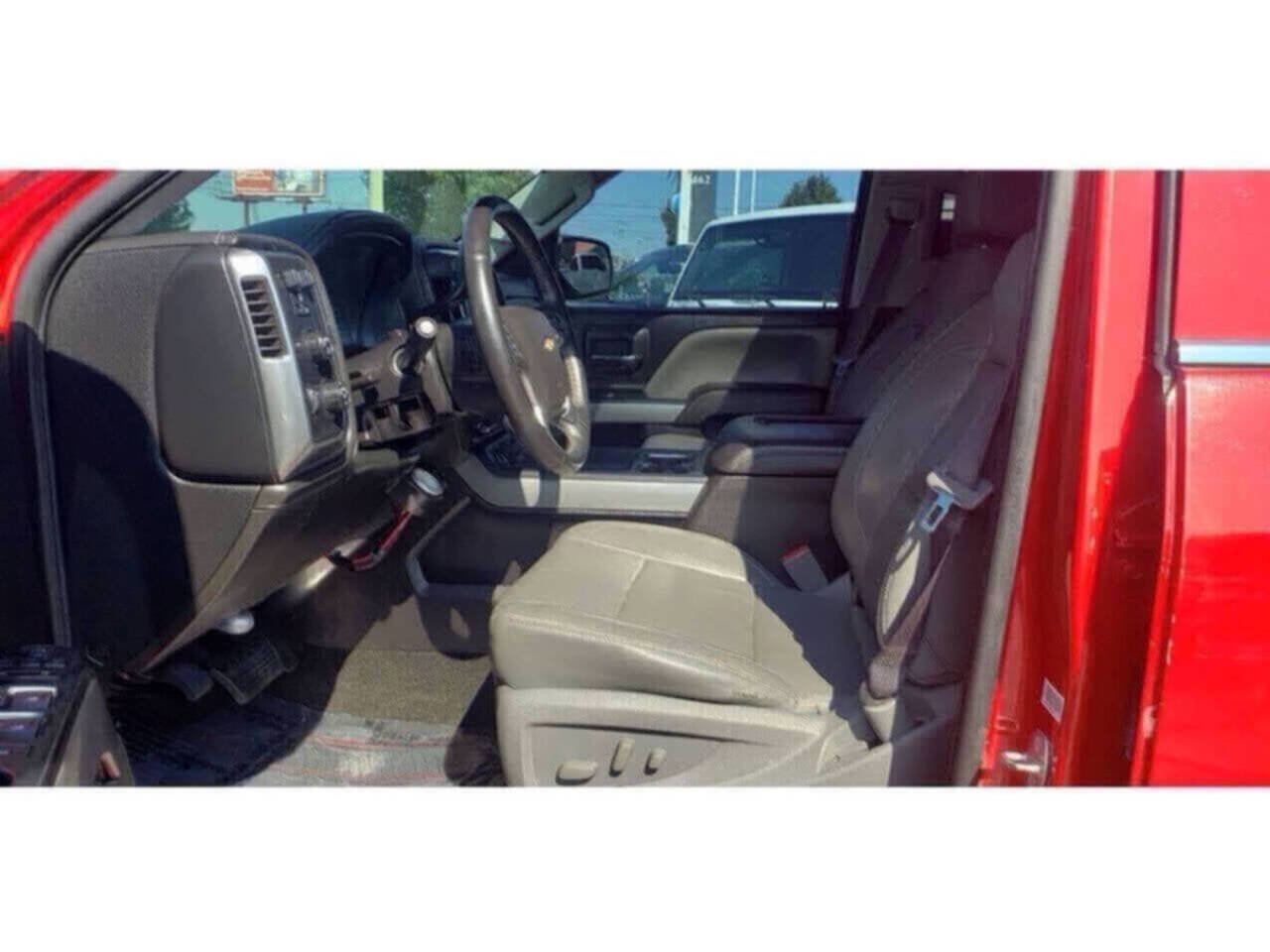 Used 2017 Chevrolet Silverado 1500 LTZ Z71 w/ LTZ Plus Package image 8