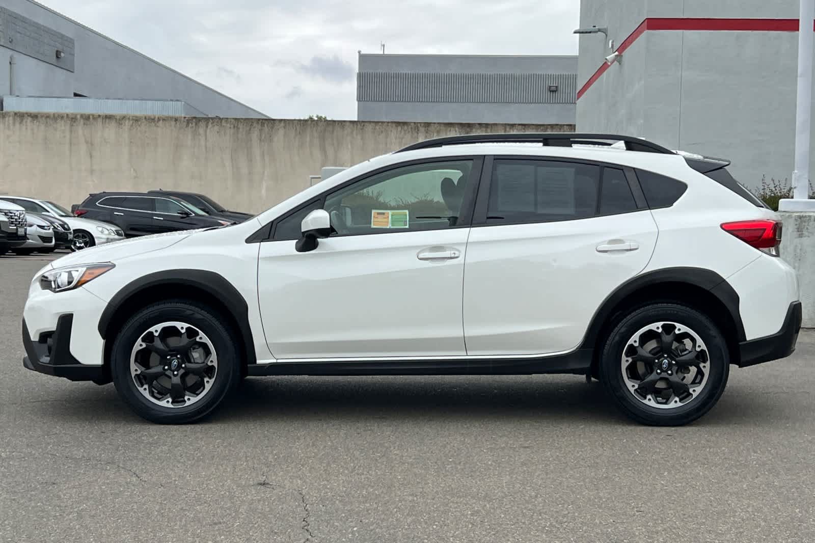Used 2022 Subaru Crosstrek 2.0i Premium w/ Moonroof Package AWD/4WD image 9