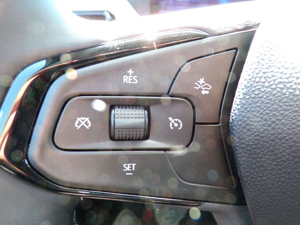 New 2027 Chevrolet Bolt RS w/ Technology Package FWD image 27