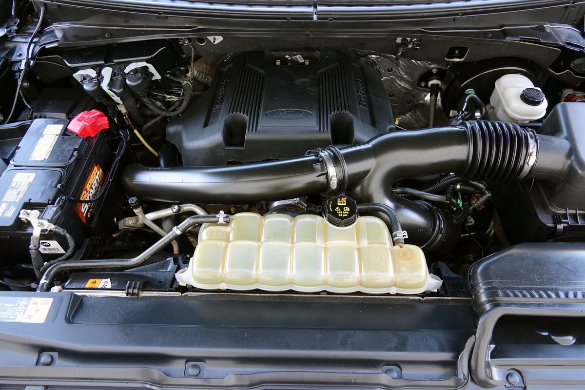 Used 2020 Ford Expedition Limited image 36