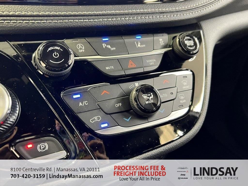 New 2026 Chrysler Pacifica Select image 33