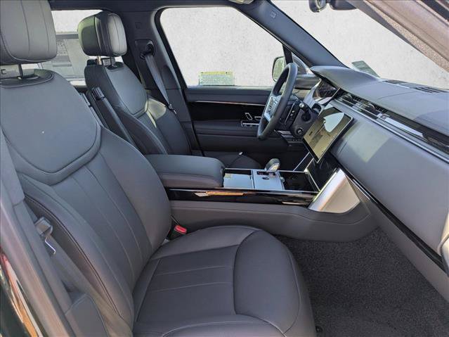 New 2026 Land Rover Range Rover Long Wheelbase SE AWD/4WD image 17