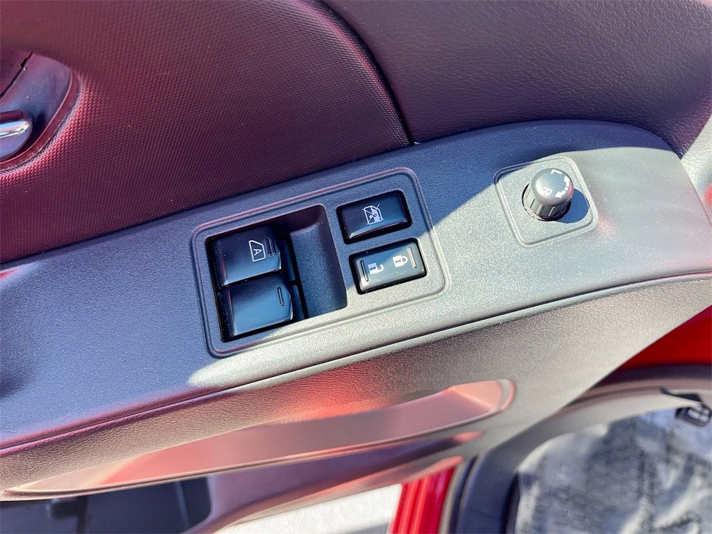 Used 2024 Nissan Frontier SV w/ Technology Package image 17