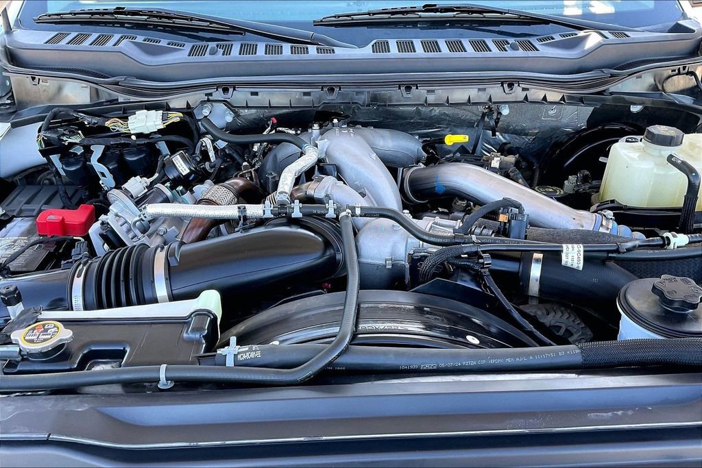 Used 2024 Ford F250 XLT w/ FX4 Off-Road Package image 11