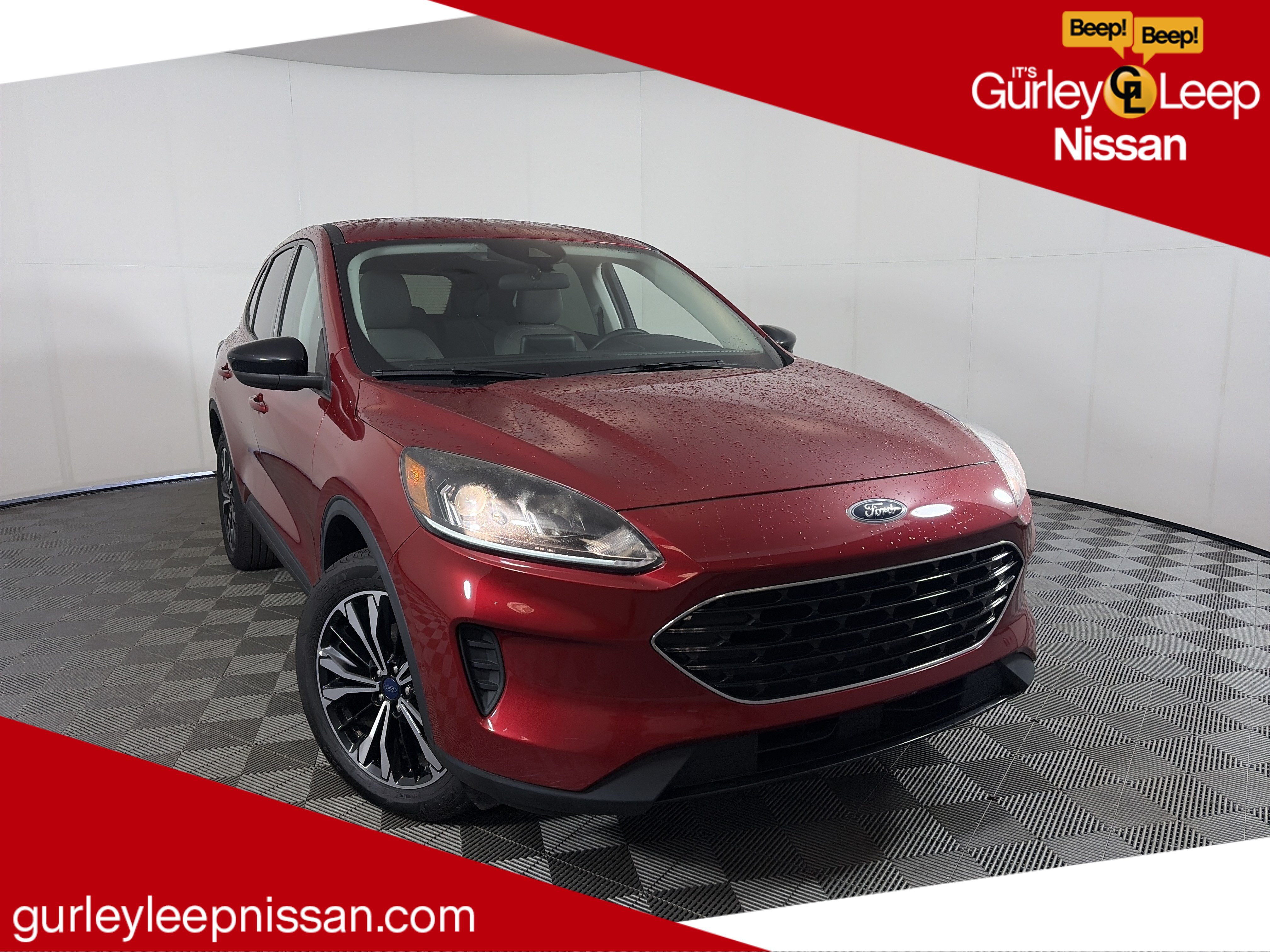 Used 2022 Ford Escape SE w/ SE Sport Appearance Package AWD/4WD image 1