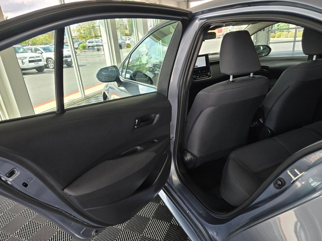 Used 2024 Toyota Corolla LE FWD image 34