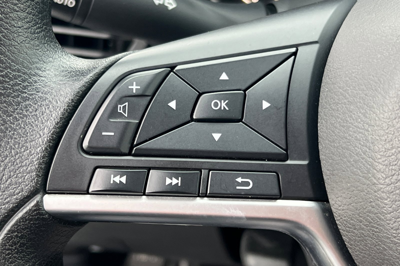 Certified 2023 Nissan Altima 2.5 SV image 25