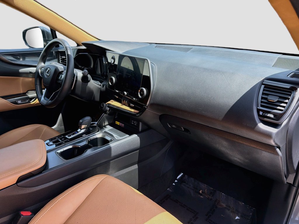 Used 2023 Lexus NX 250 FWD image 33