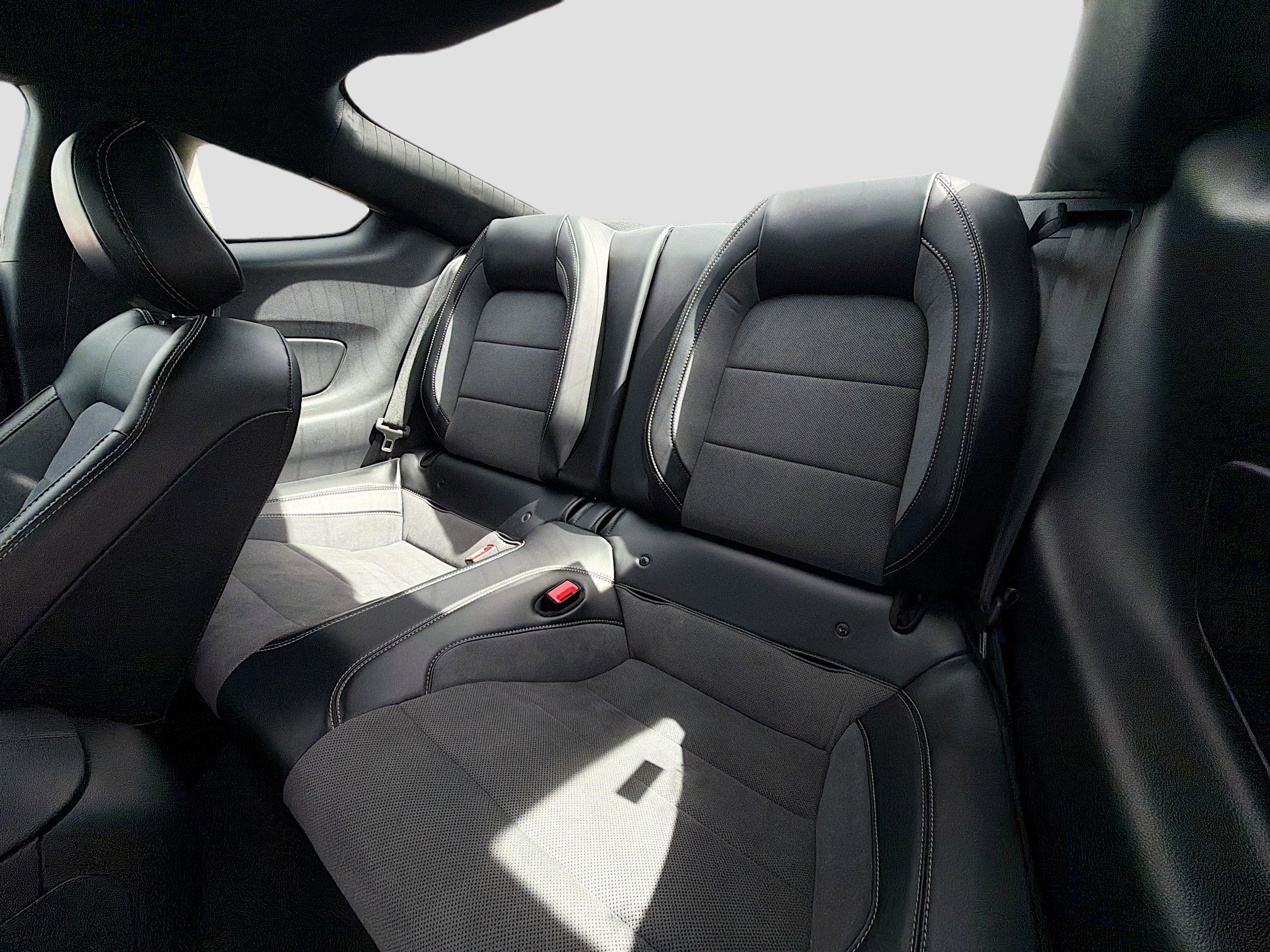 Used 2020 Ford Mustang Shelby GT350 w/ Technology Package image 19