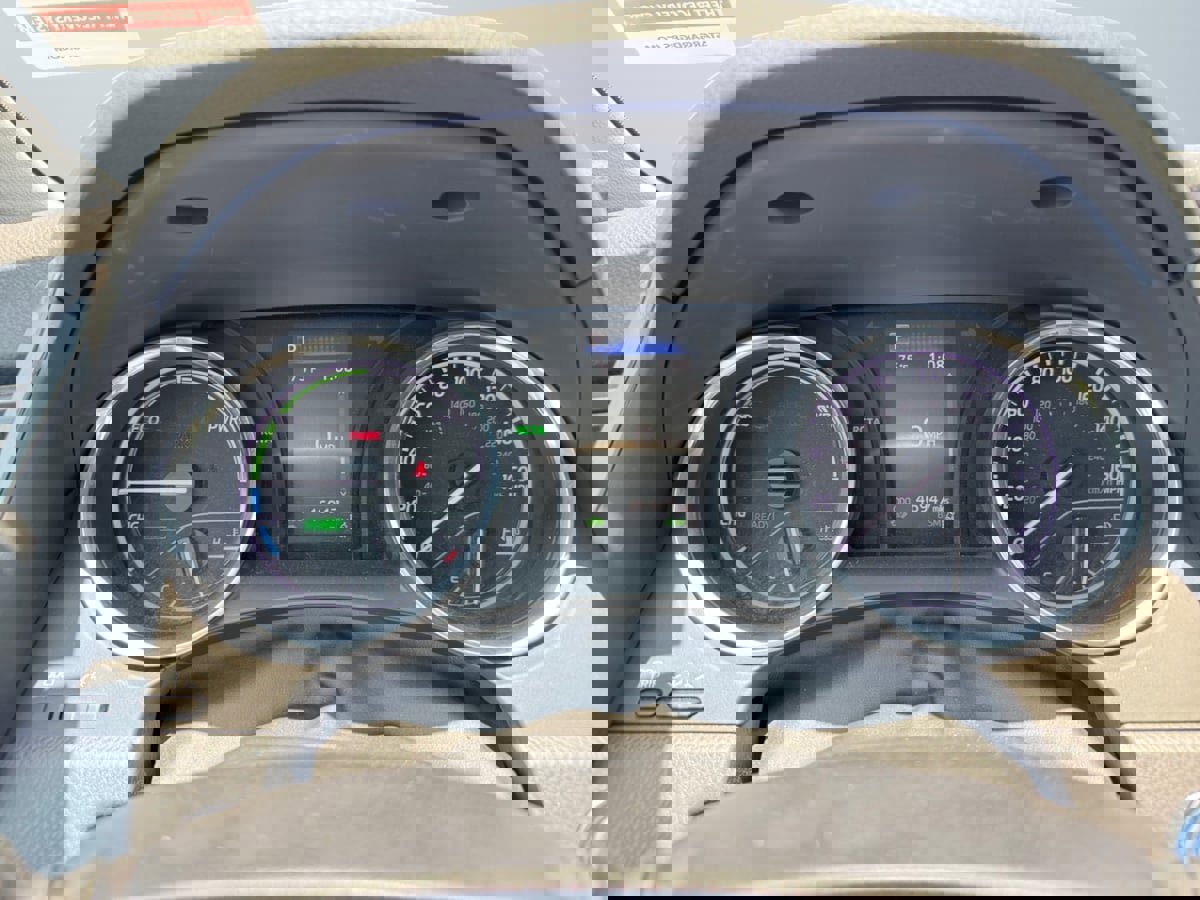 Used 2020 Toyota Camry LE image 13