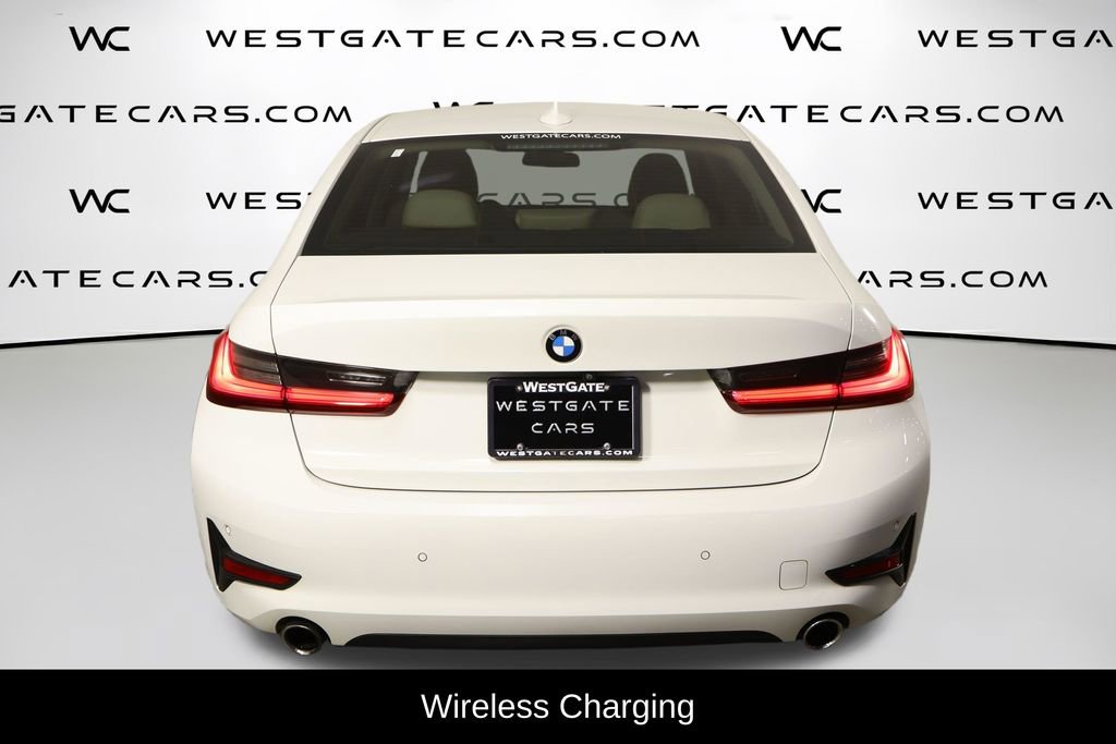 Used 2019 BMW 330i xDrive Sedan AWD/4WD image 4