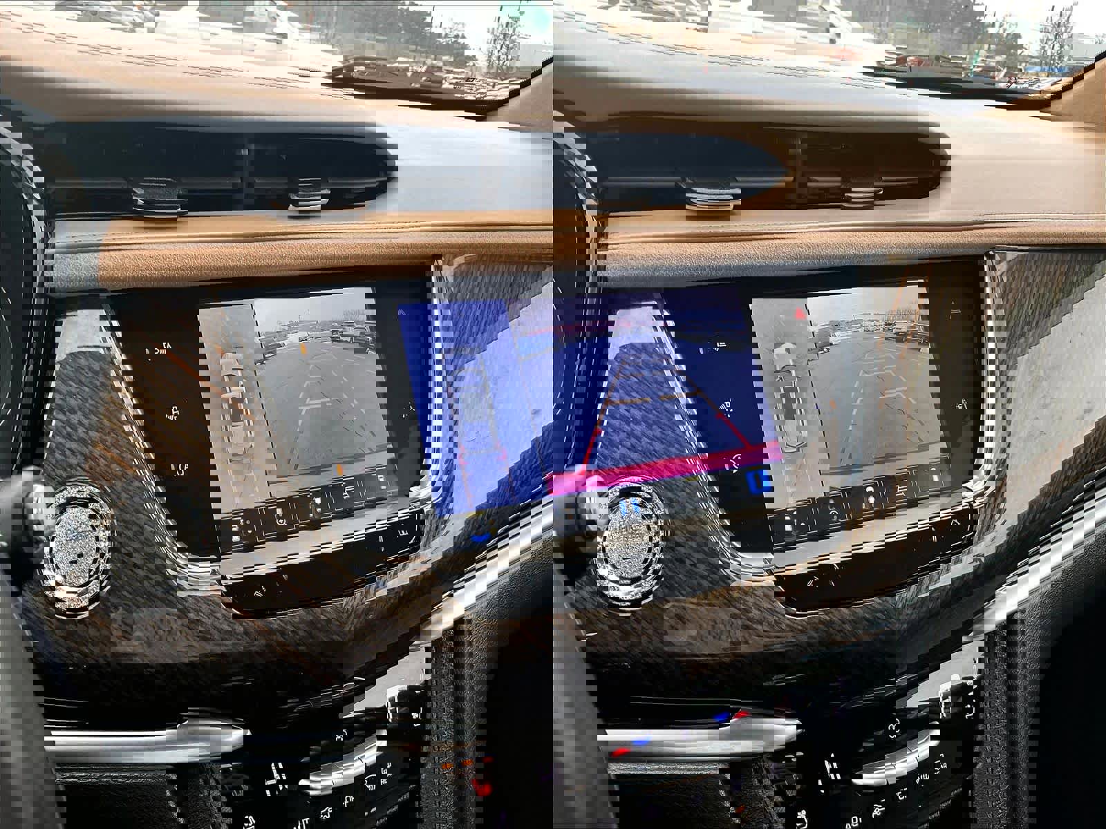 Used 2023 Cadillac XT6 Premium Luxury w/ Platinum Package image 19