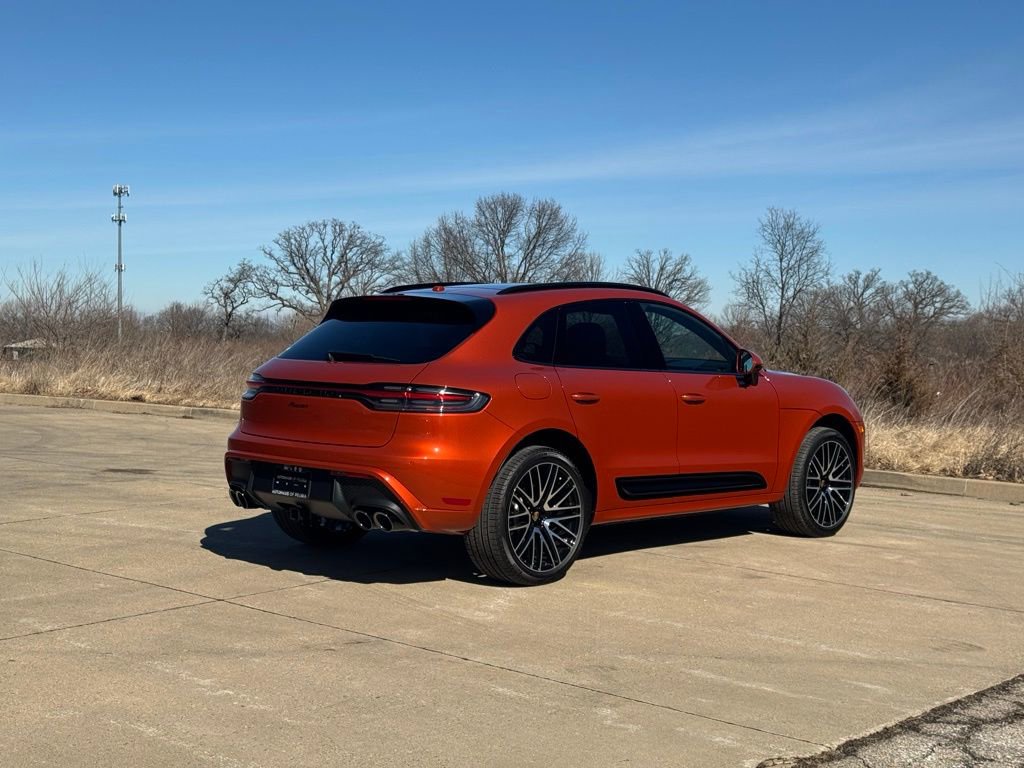Used 2025 Porsche Macan AWD/4WD image 14