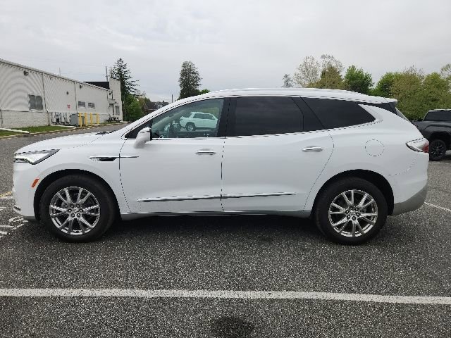 Used 2023 Buick Enclave Premium w/ Experience Buick Package AWD/4WD image 4