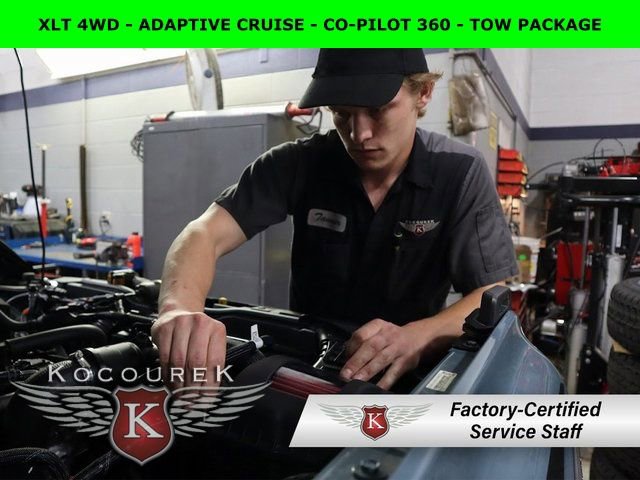 Used 2022 Ford Explorer XLT image 30