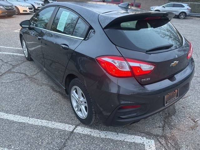 Used 2018 Chevrolet Cruze LT w/ Convenience Package FWD image 14