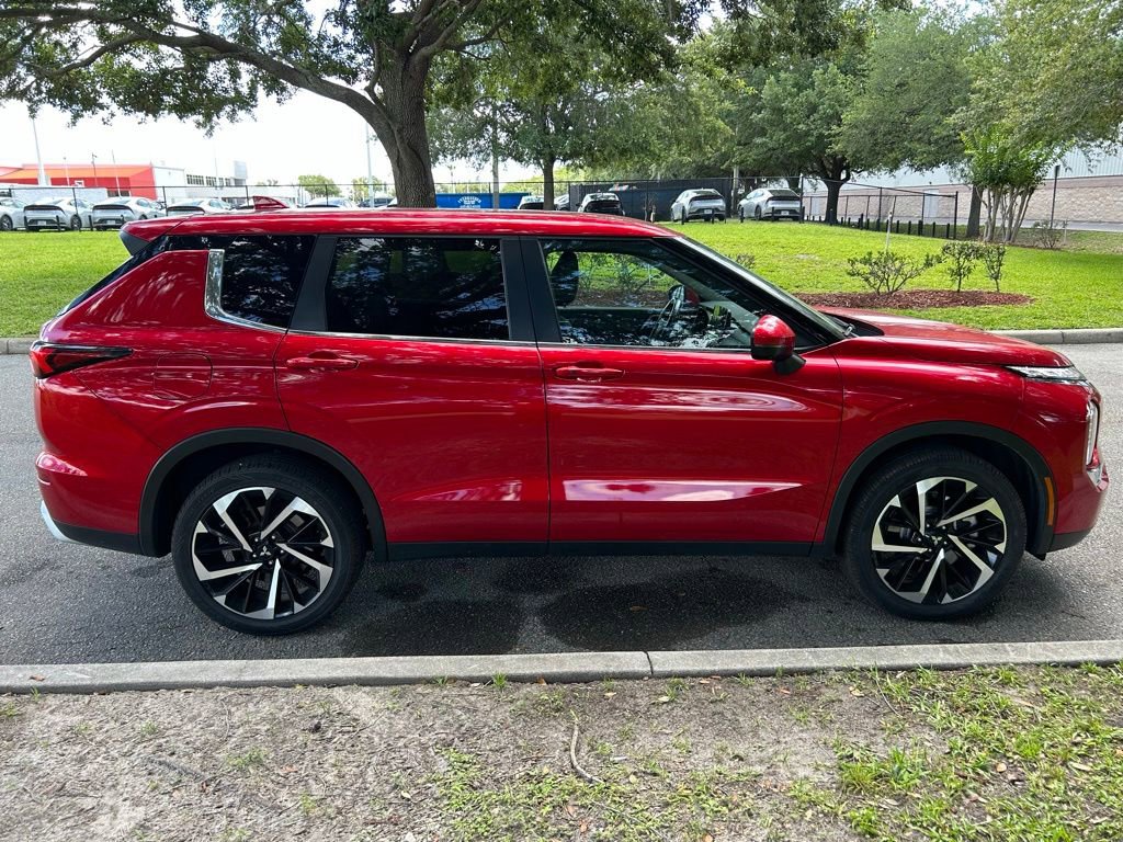 Used 2024 Mitsubishi Outlander SE FWD image 7