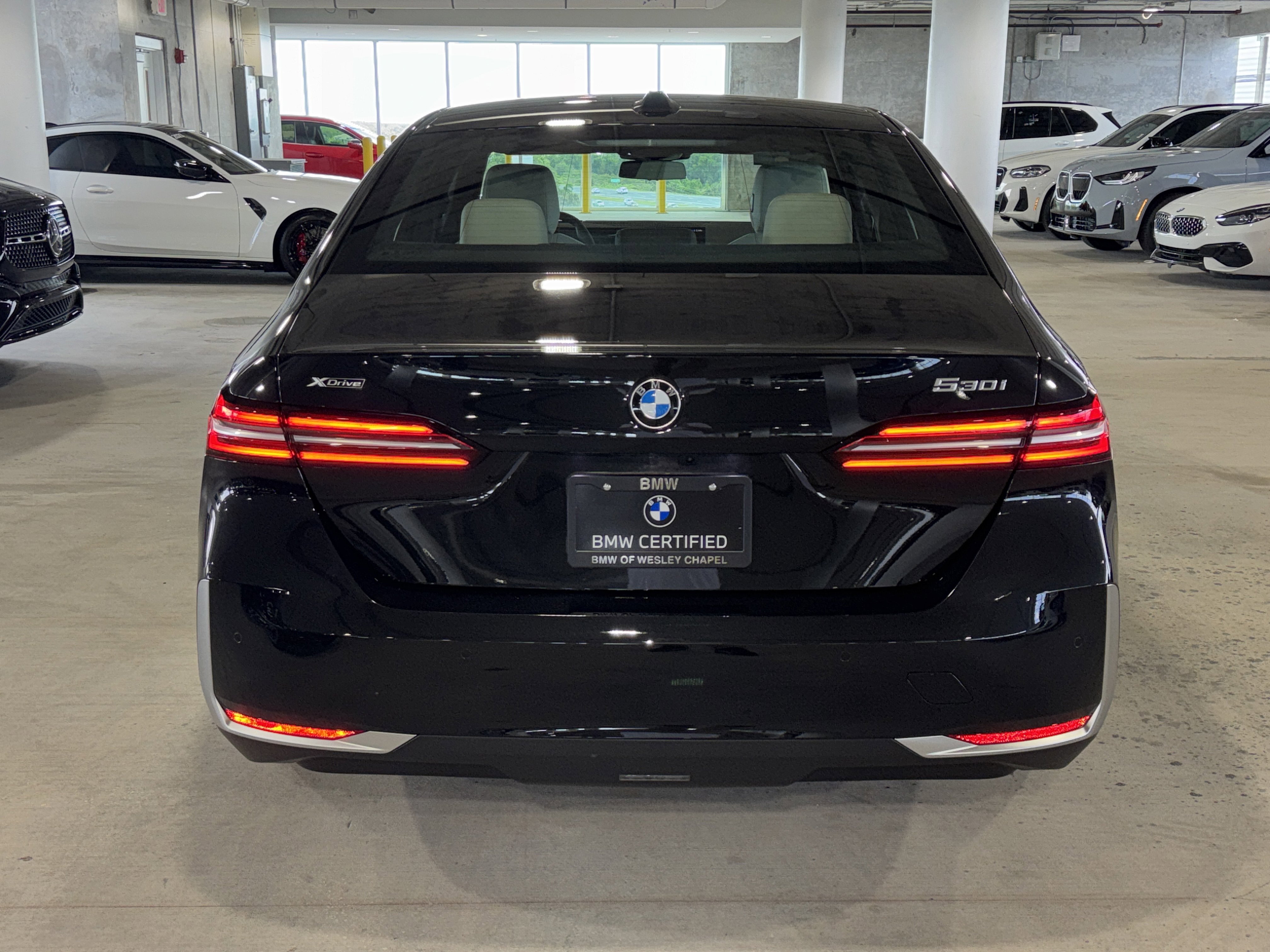 Certified 2025 BMW 530i xDrive w/ Premium Package AWD/4WD image 7