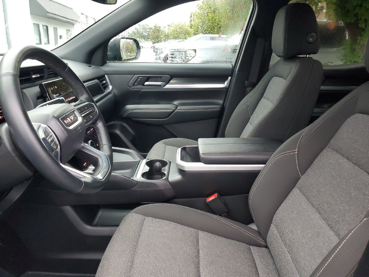 Used 2026 GMC Terrain Elevation FWD image 18