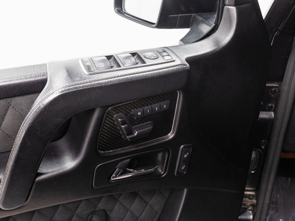 Used 2017 Mercedes-Benz G 550 Squared image 6