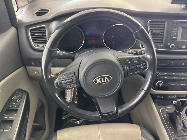Used 2017 Kia Sedona LX w/ LX Essentials Premium Package FWD image 25