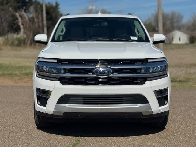 Used 2024 Ford Expedition Limited image 2