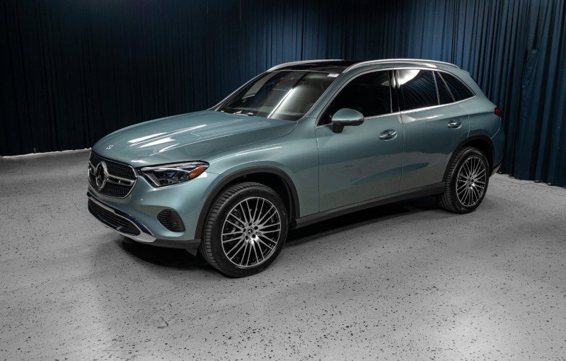 New 2026 Mercedes-Benz GLC 300