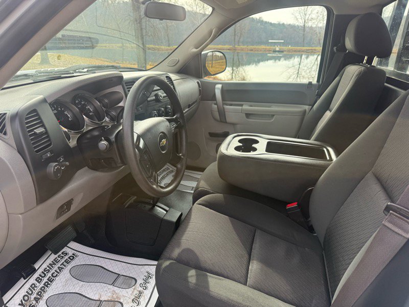 Used 2014 Chevrolet Silverado 2500 W/T image 14