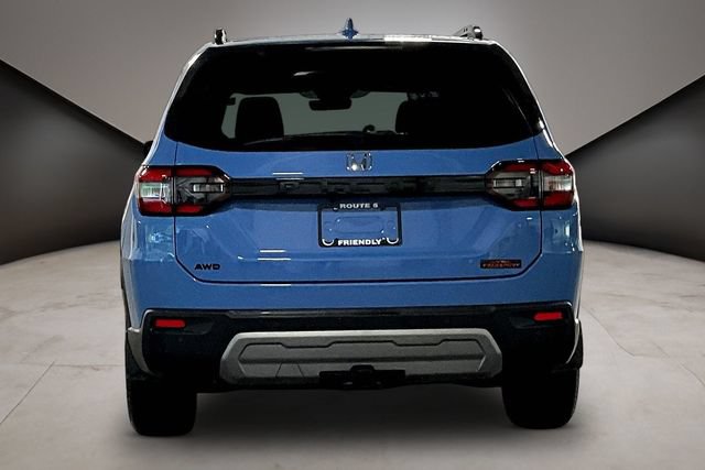 Certified 2023 Honda Pilot TrailSport image 5