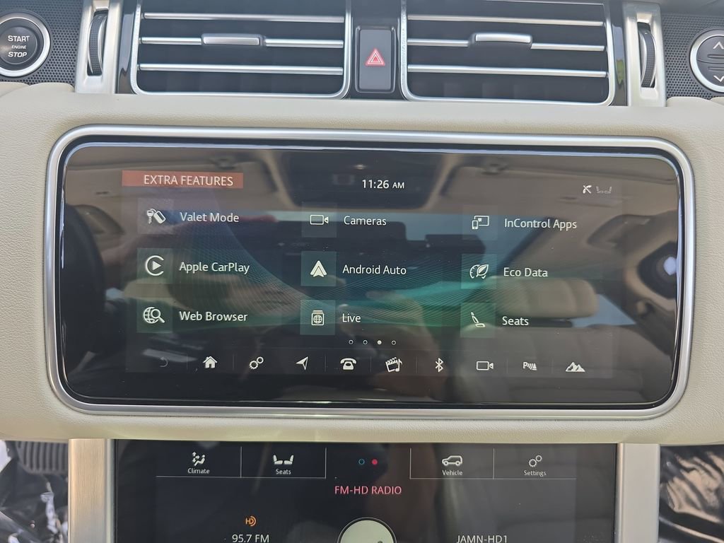 Used 2019 Land Rover Range Rover image 24