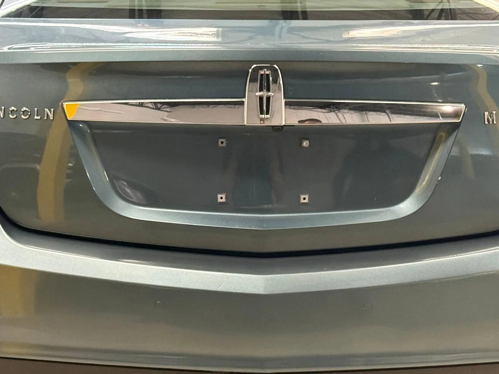 Used 2010 Lincoln MKS image 11