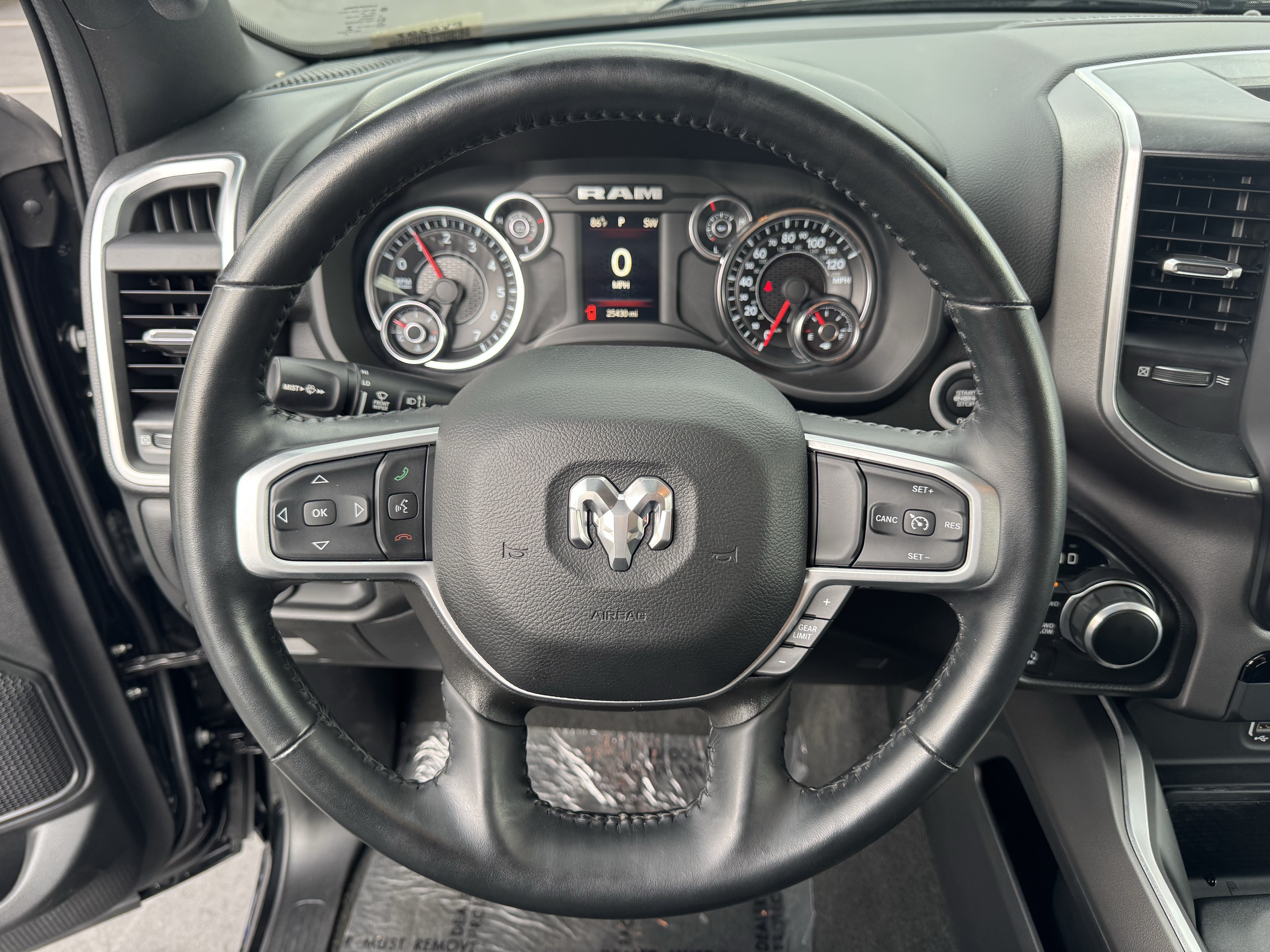 Used 2023 RAM 1500 Big Horn AWD/4WD image 18