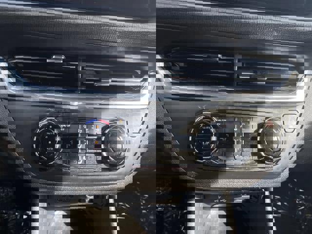 Used 2024 Buick Envista Preferred image 14