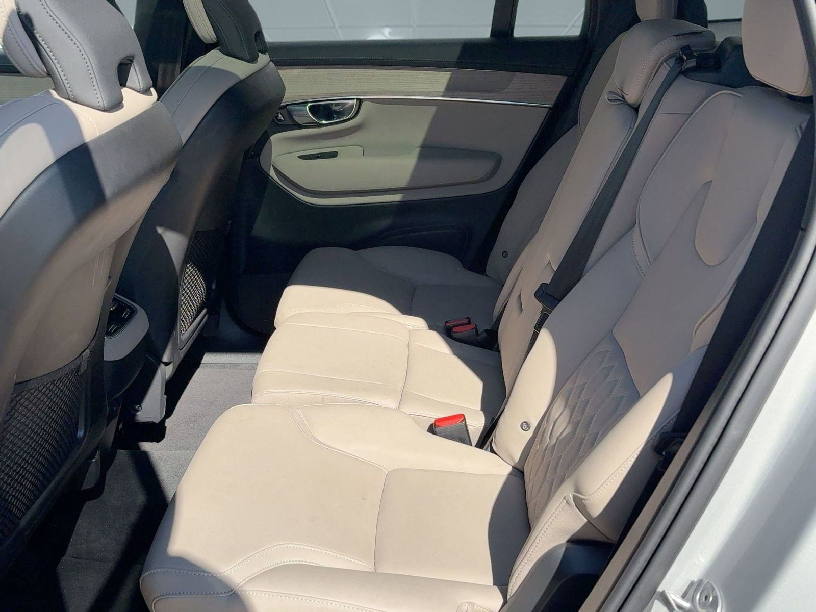 Certified 2025 Volvo XC90 B5 Plus image 14