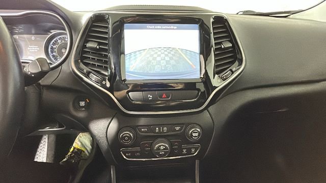 Used 2020 Jeep Cherokee Limited AWD/4WD image 25