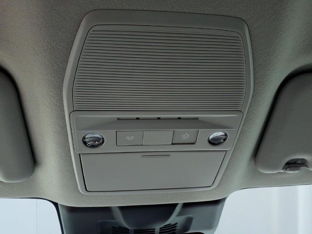 New 2026 Nissan Sentra SV w/ SV Convenience Package FWD image 24